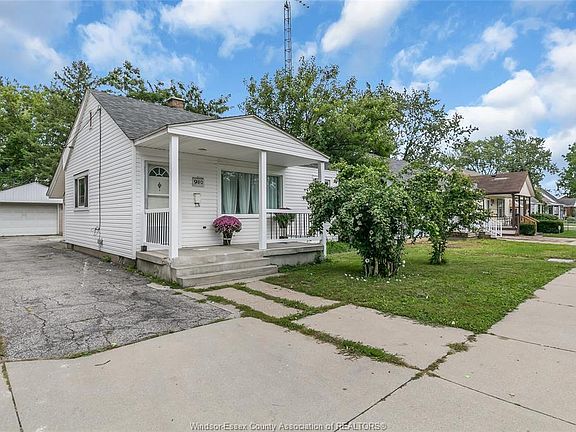 2nd image of 980 Partington Ave