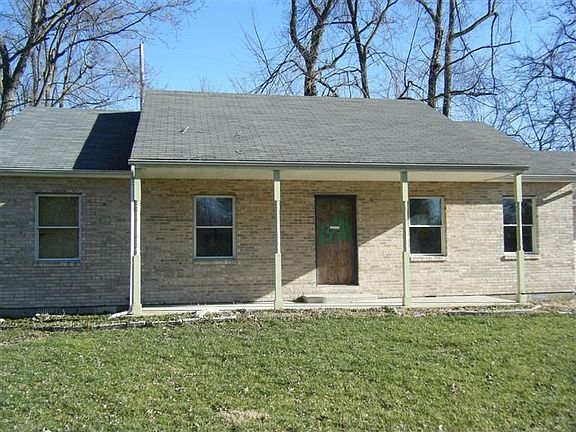 5th image of 20 Dahlia Dr