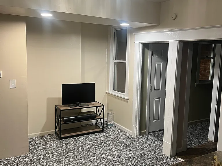 5484 Broad St #1 — Photo 17