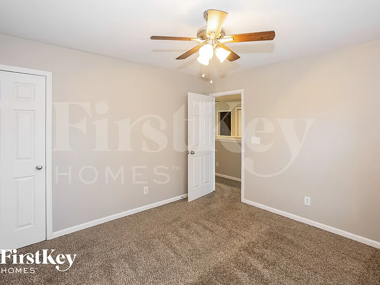 11101 Dulin Creek Blvd — Photo 17