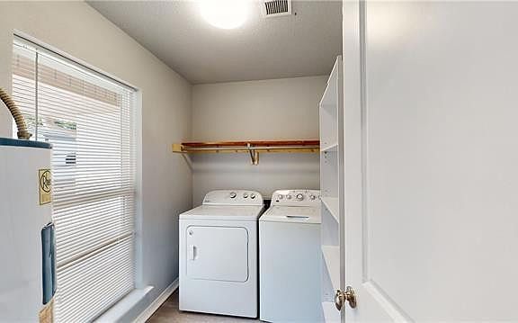 3rd image of 801-803 N Lee Rd #805