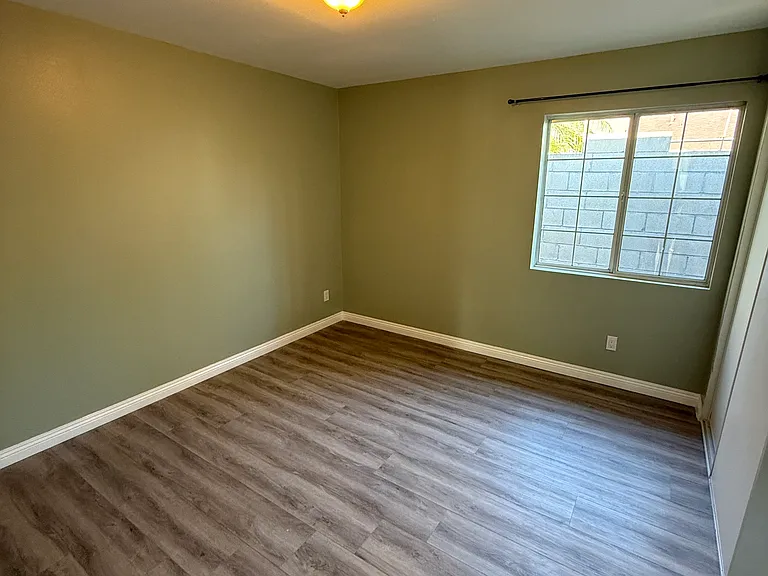218 N Walnuthaven Dr — Photo 9