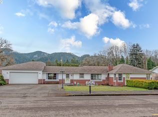 47896 W 1st St, Oakridge, OR