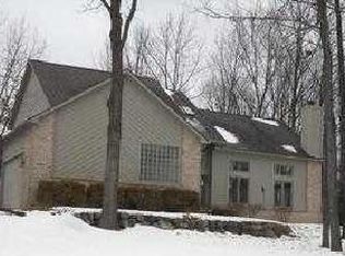 6193 Rosewood Pkwy, White Lake, MI