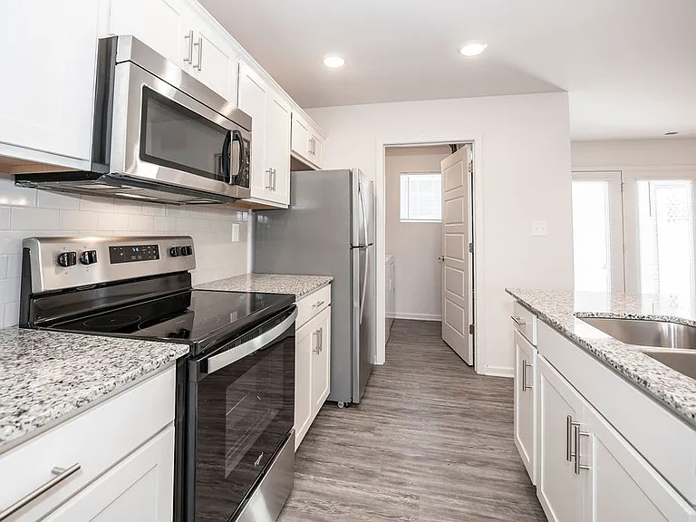 105 Eleanor Rigby Pl — Photo 22