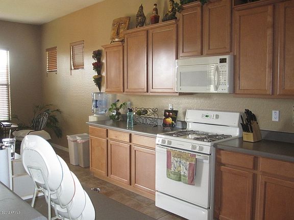 3rd image of 293 W Pelican Dr