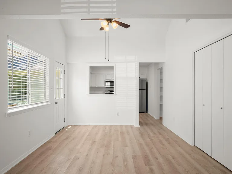 1606 Dale Cv #B — Photo 6
