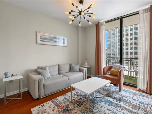 3040 Peachtree Rd NW Unit 702, Atlanta, GA 30305