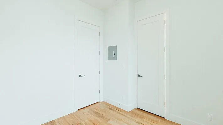 Rented by Nooklyn NYC LLC | media 6