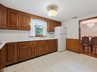 11 Preston St, Wakefield, MA 01880