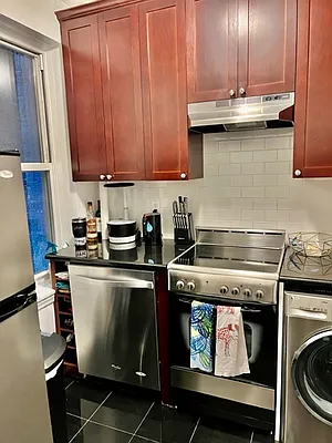 Rented by Bank Neary | media 22