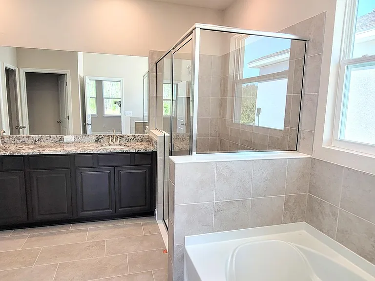 2128 Warren Acres Blvd — Photo 14