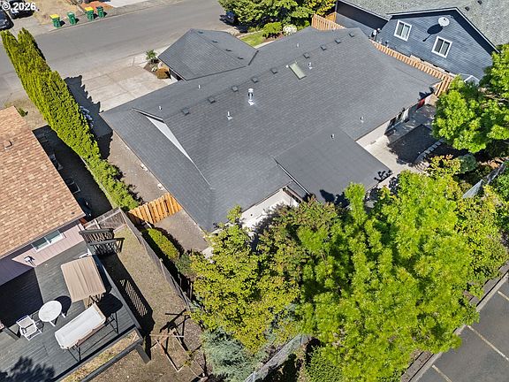 5th image of 7400 SW 172nd Ave
