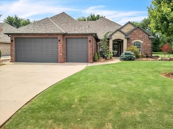 2216 Pine View Ter, Edmond, OK 73003