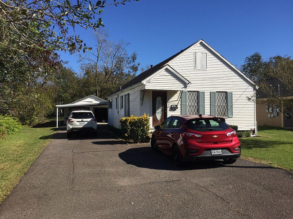 1st image of 216 Hill Terrace Dr