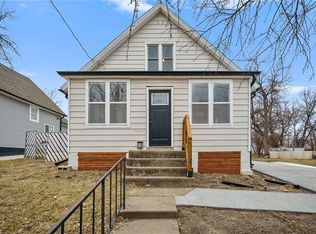 1272 E 18th St, Des Moines, IA 50316