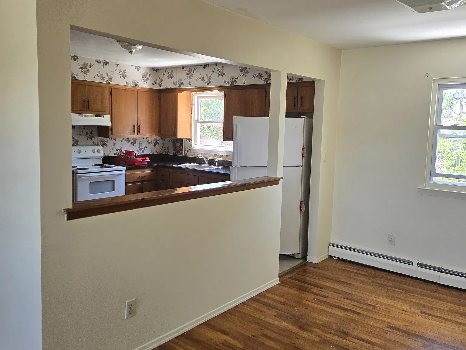 Arch Ave, Farmingdale — Photo 1