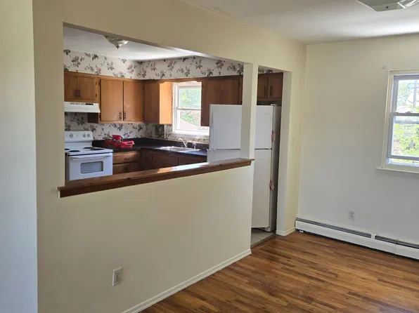 (undisclosed Address), Farmingdale, NY 11735