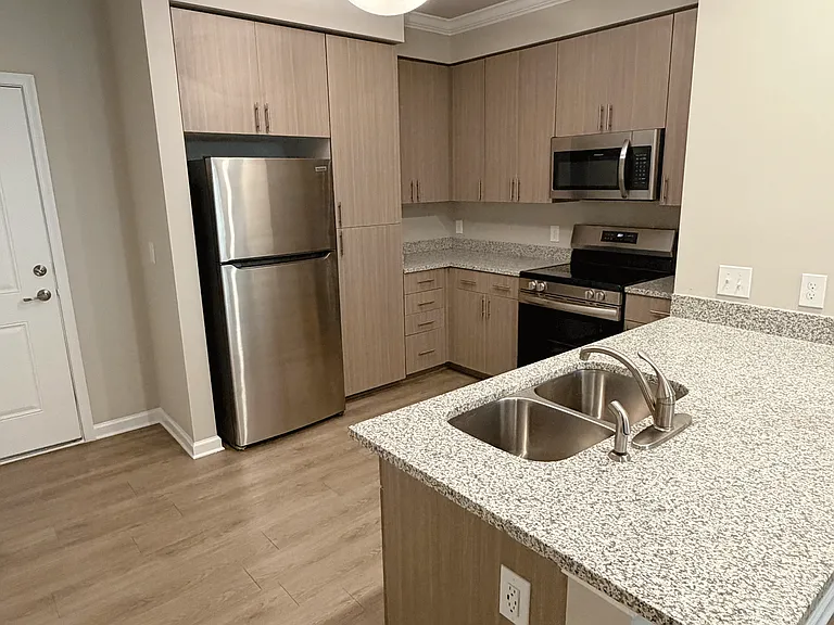 Clairmont at Crabtree — Photo 82