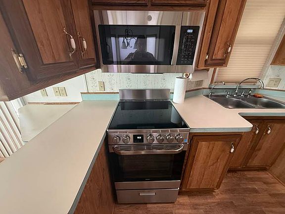 5th image of 702 S Meridian Rd #977