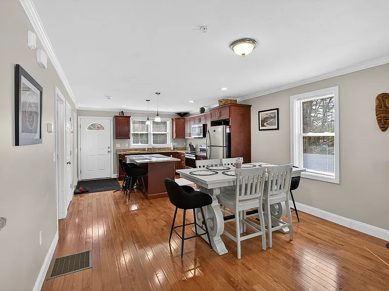 5 Twin Ponds Dr #8 — Photo 28