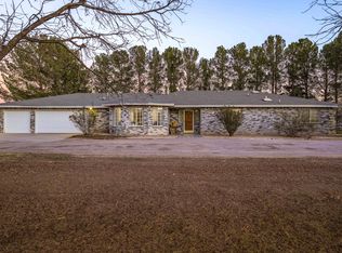 1920 Trails End Rd, Las Cruces, NM 88007
