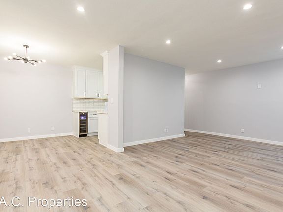 4th image of 5036 Coldwater Canyon Ave #104