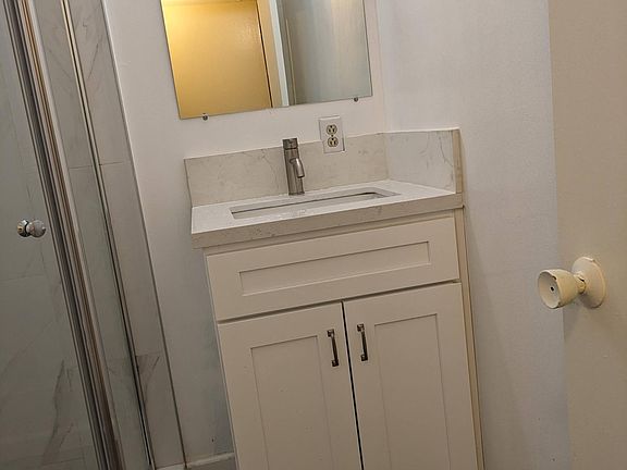 4th image of 11512 Ohio Ave APT 1A
