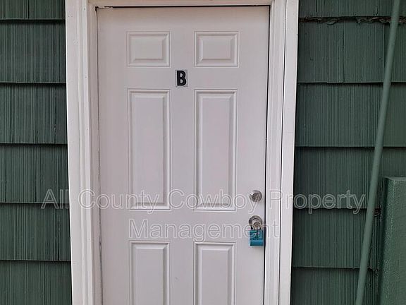 3rd image of 659 N 10th St APT B