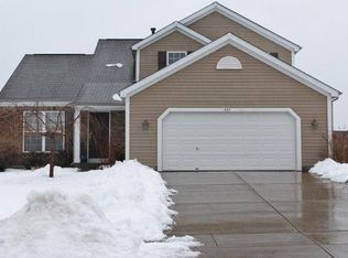 557 Lake Front Dr, Lebanon, OH 45036