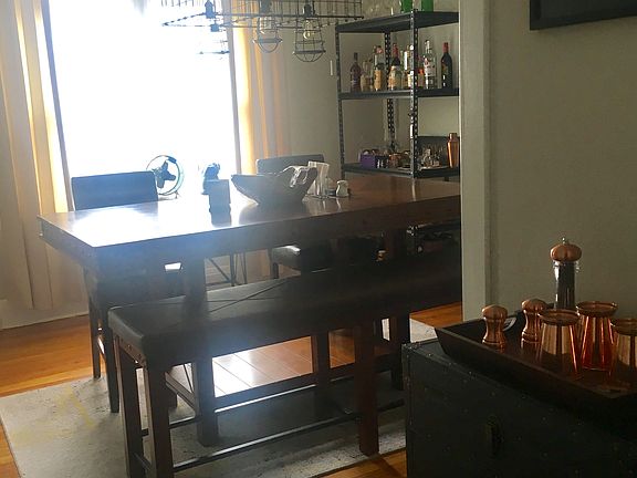 3rd image of 2310 Amherst Ave