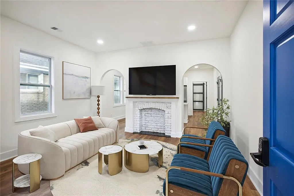 1 bed, 1.5 bath, 950 sqft, $2,560 — Photo 1