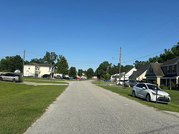 4th image of 80 Bonnie Cir