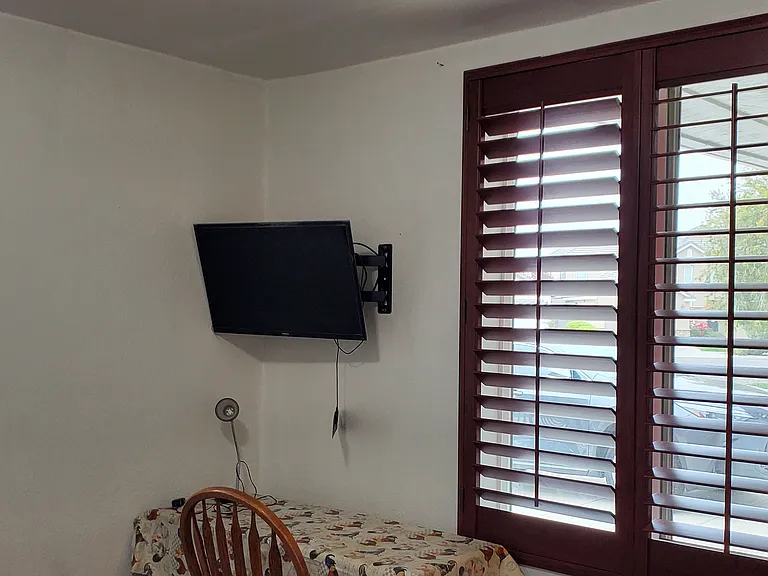 Silver Leaf Dr — Photo 24