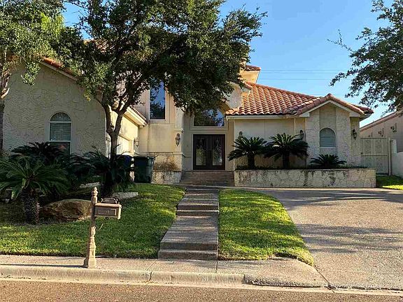 2nd image of 315 Saint Julien Dr