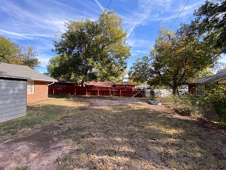 1510 Munger Dr — Photo 33