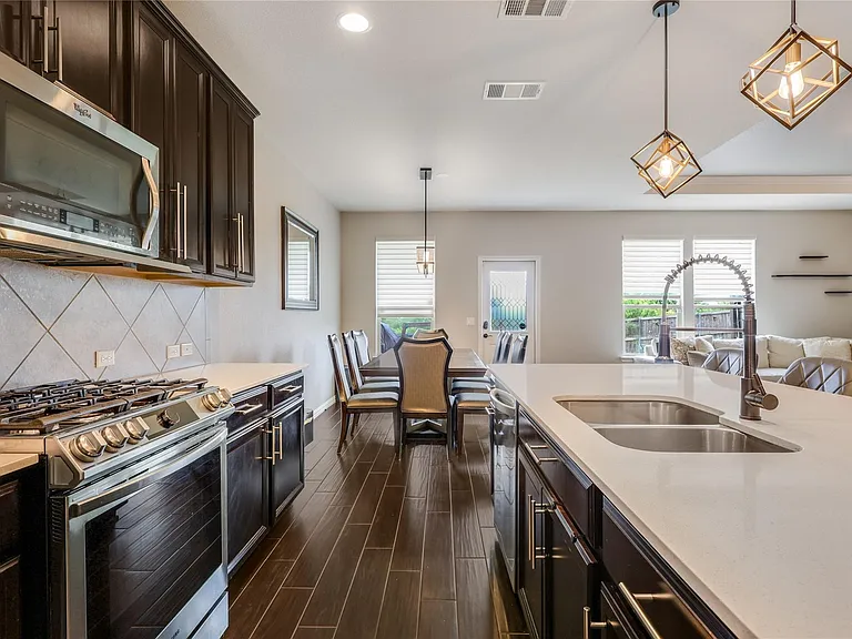 7013 Armagh Dr — Photo 10