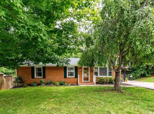 5951 Sierra Dr, Roanoke, VA 24012