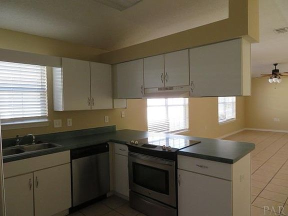 3rd image of 4012 Glenway Dr
