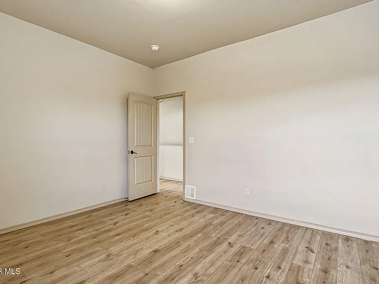3144 Hidden Creek Dr — Photo 21