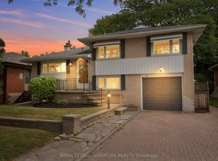 17 Templar Dr, Toronto, ON M9R 3C6