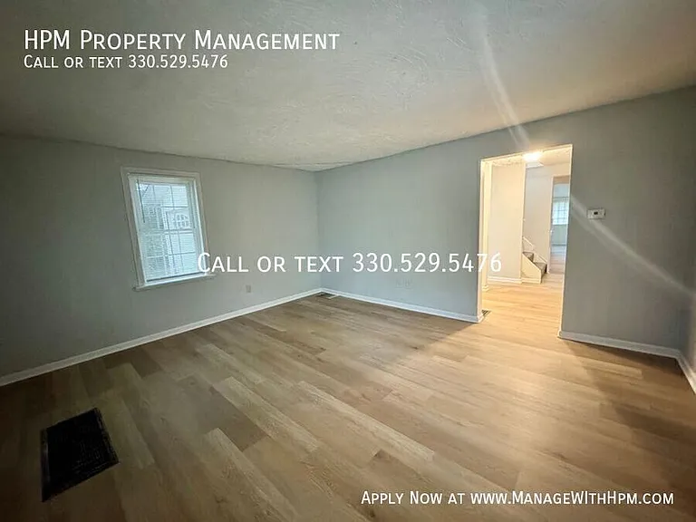 612 Guy St NW — Photo 2