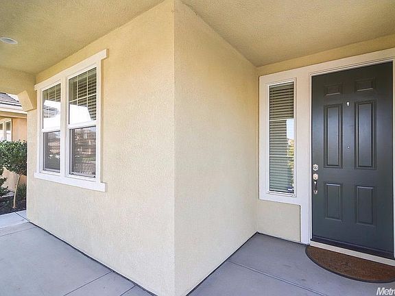 3rd image of 1569 Countrywood Ln