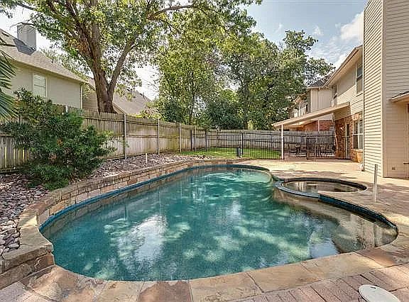 4th image of 2137 Idlewood Dr