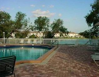 4th image of 9353 Fontainebleau Blvd APT A107