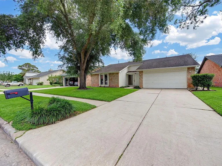 3046 Wagon Trail Dr — Photo 4