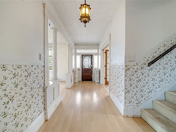5th image of 1136 Edson Ave