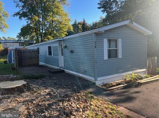 700 Salem Rd Trlr 74, Etters, PA 17319