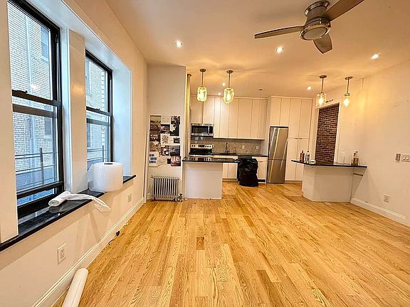 3rd image of 520 W 136th St #1C