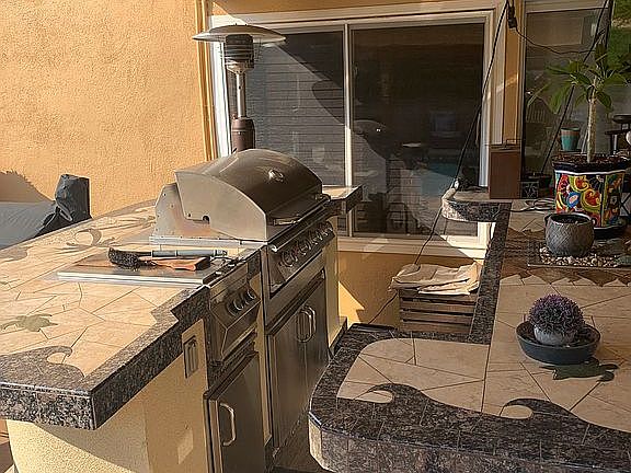 4th image of 11380 Alberni Ct